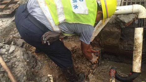 加强住宅区内消防管道改造保障小区消防安全与降低区水量漏? /></a><br/><div><span style=