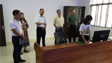 市水务集团党委书记、董事长吕小敏一行到马安自来水有限公司指导工? /></a><br/><div>2019q??4日，市水务集团党委书记、董事长吕小敏率队到马安自来水有限公司检查指导工作。集团副ȝ理刘哌Ӏ黄立晓Q集团行政办公室、水业运营部及马安水厂有兌责h陪同查?/div><div style=