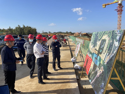 市水务集团董事长张国伟率队调研白花河目